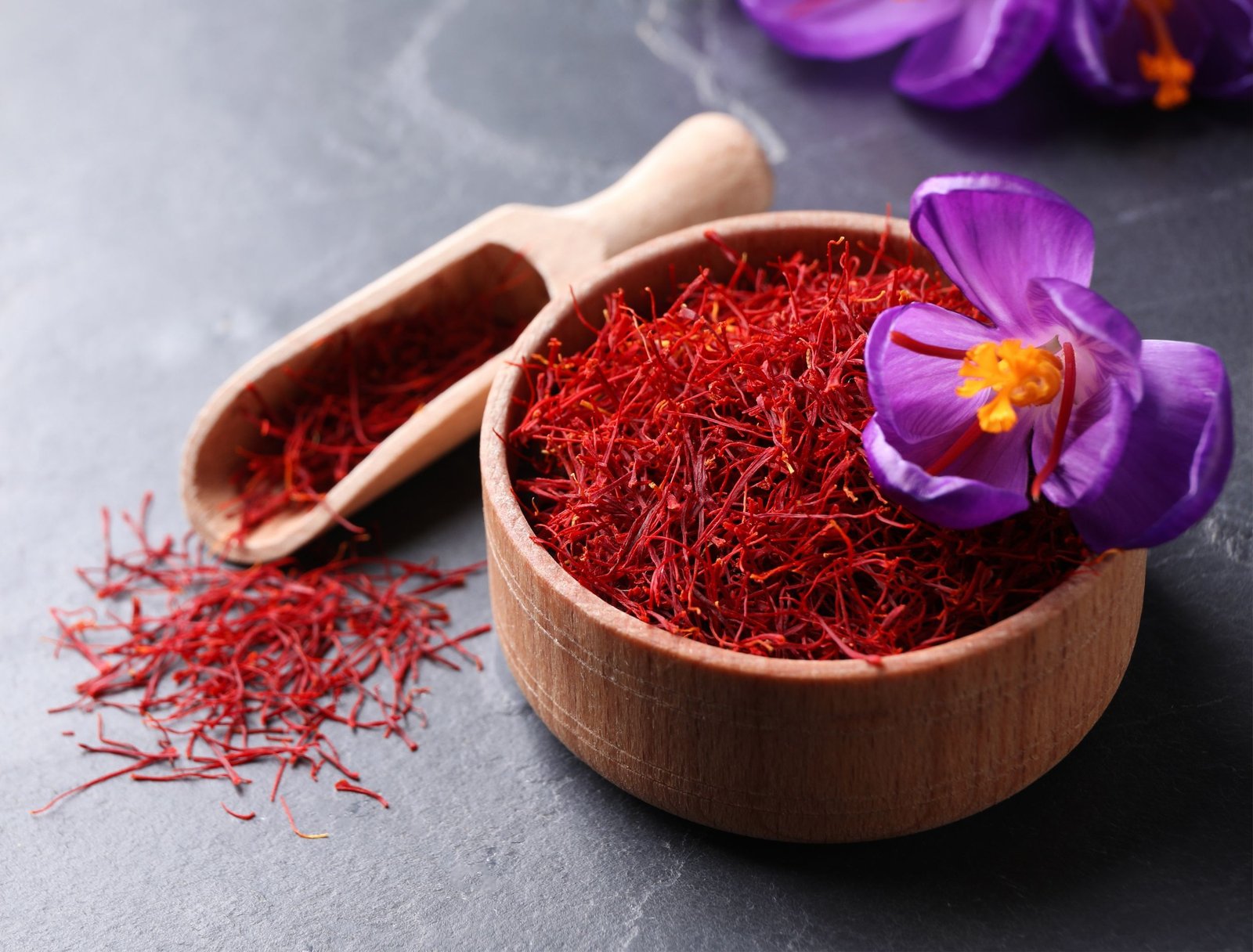 Indian saffron threads
